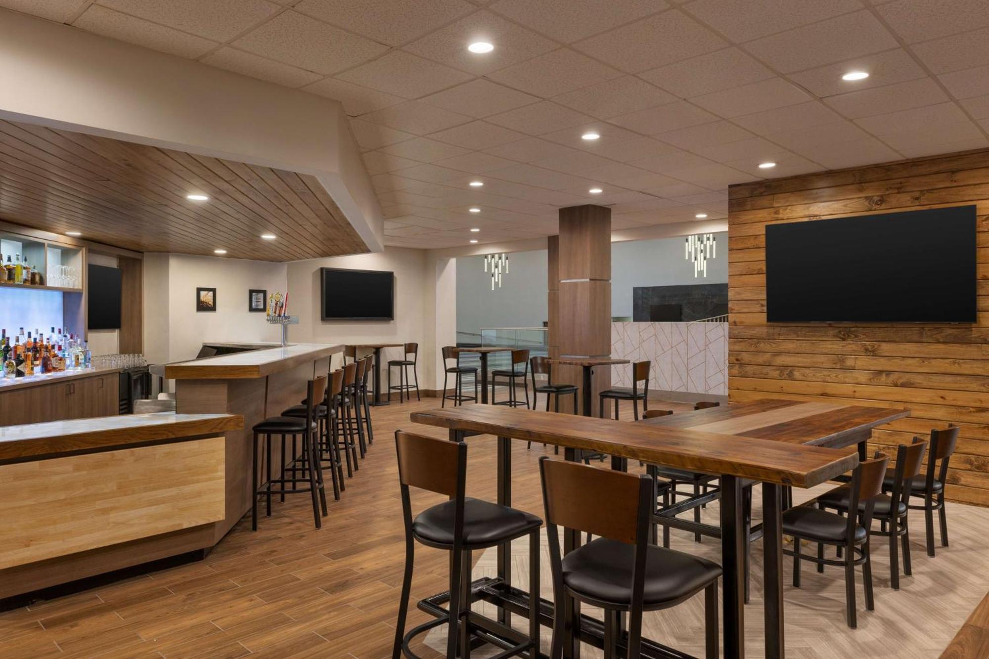 Doubletree By Hilton Fort Worth South Extérieur photo