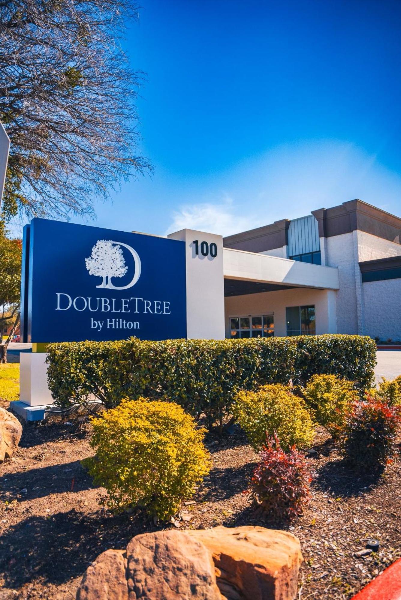 Hotel Doubletree By Hilton Fort Worth South Extérieur photo