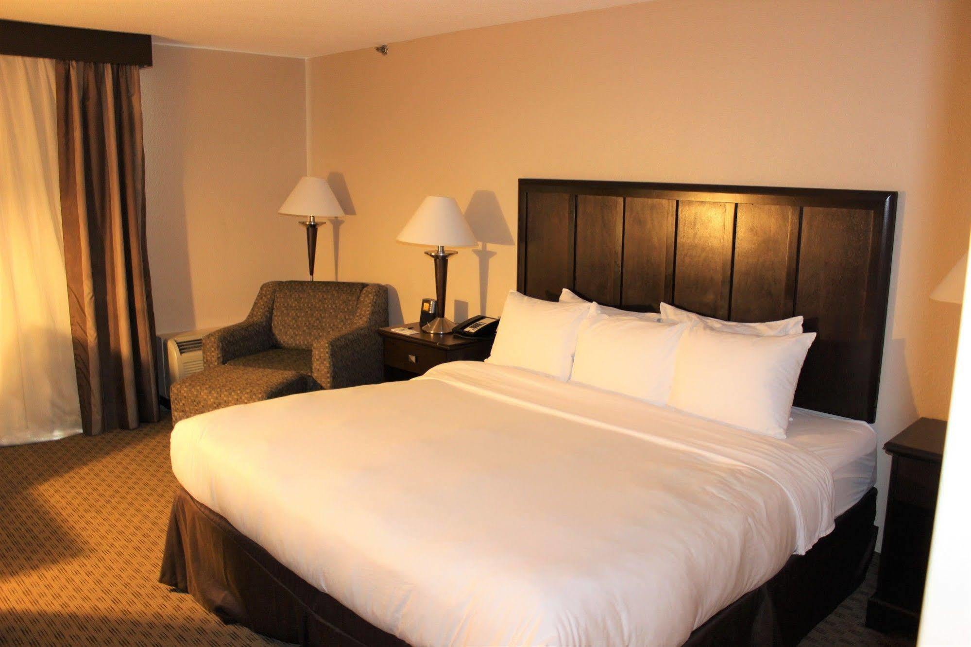 Doubletree By Hilton Fort Worth South Extérieur photo